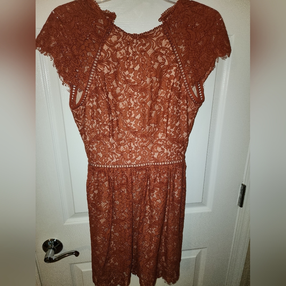 StyleStalker Burnt Orange, Cap Sleeve, Open Back Dress Women's Size Small